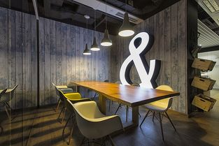 成都辦公室設(shè)計(jì)裝修新標(biāo)桿 四川1769裝飾的專業(yè)設(shè)計(jì)服務(wù)與效果圖解析